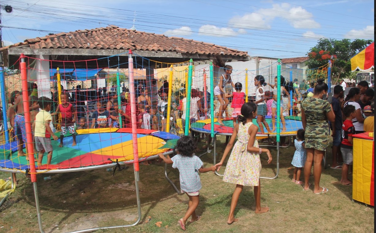 Prefeitura de Eunápolis garante serviços assistenciais e de saúde para moradores do Parque da Renovação 9