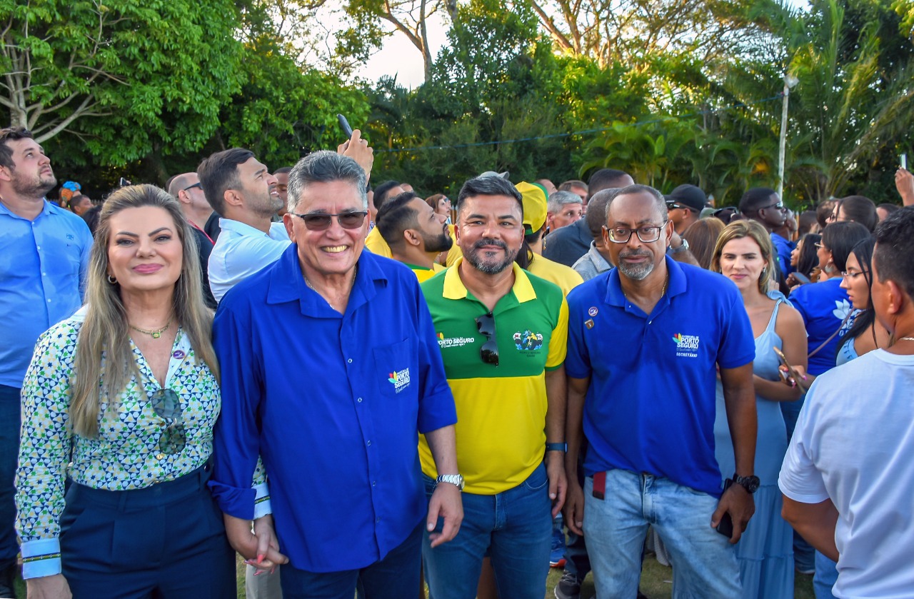 Prefeito Jânio Natal recebe Bolsonaro na celebração do Aniversário do Brasil em Porto Seguro 97