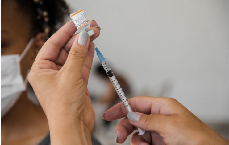 Saúde reforça importância do esquema vacinal completo no combate à Covid-19 10