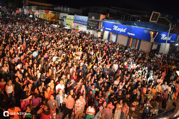 Aniversário de 34 anos: primeira noite de shows gospels atrai milhares de pessoas para Eunápolis 36