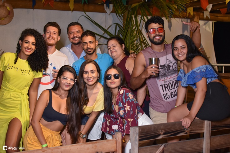 Targino Gondim e Walber Luiz dão show no Forró Chopada da Área Beach 63