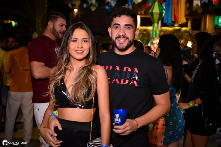 Arrocha Mix Porto Seguro é marcado por show de Priscila Senna e Kevi Jonny na Cabana Área Beach 114