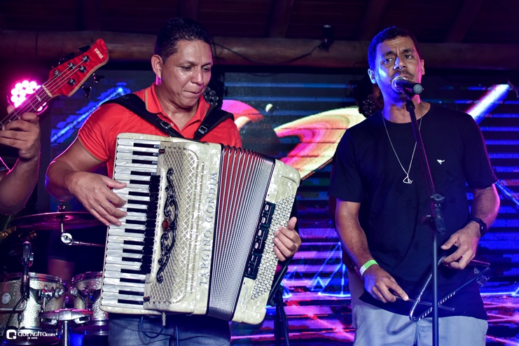 Targino Gondim e Walber Luiz dão show no Forró Chopada da Área Beach 139