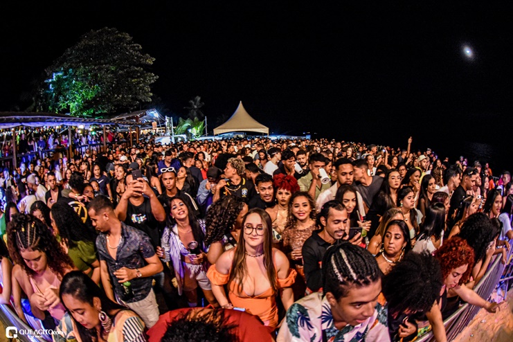 Arrocha Mix Porto Seguro é marcado por show de Priscila Senna e Kevi Jonny na Cabana Área Beach 30