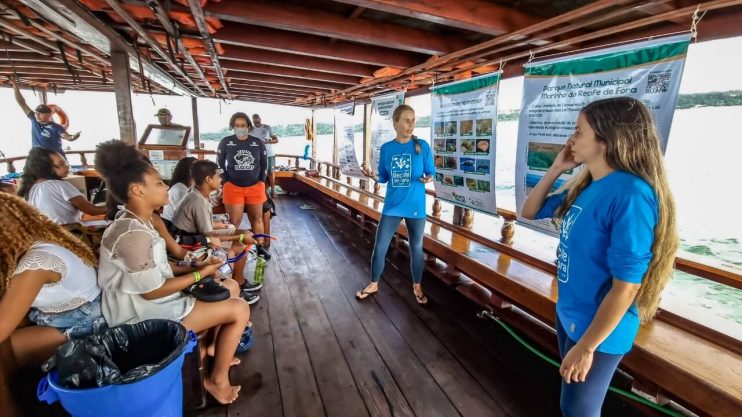 Programa Educação Ambiental no município leva estudantes ao Parque Natural Municipal Marinho do Recife de Fora 11