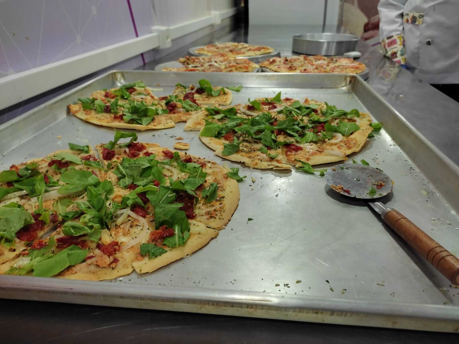 Prefeitura de Eunápolis conclui curso de pizzaria para moradores do Parque da Renovação 8