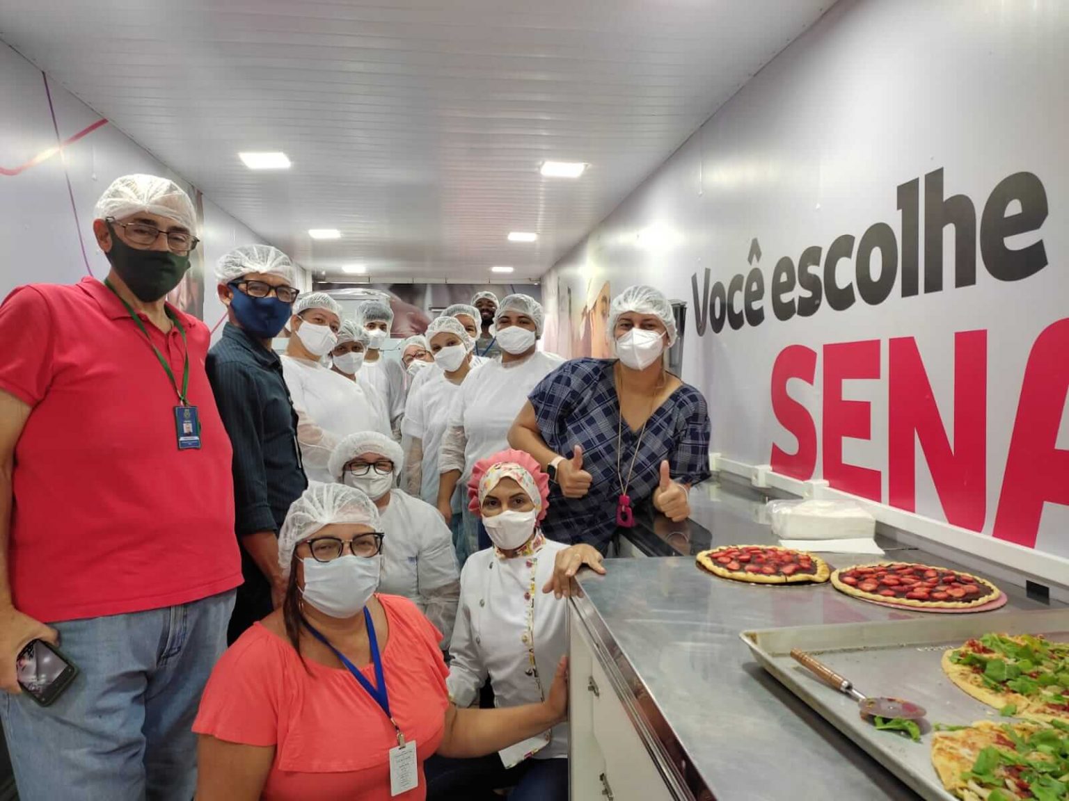 Prefeitura de Eunápolis conclui curso de pizzaria para moradores do Parque da Renovação Prefeitura de Eunápolis conclui curso de pizzaria para moradores do Parque da Renovação 4