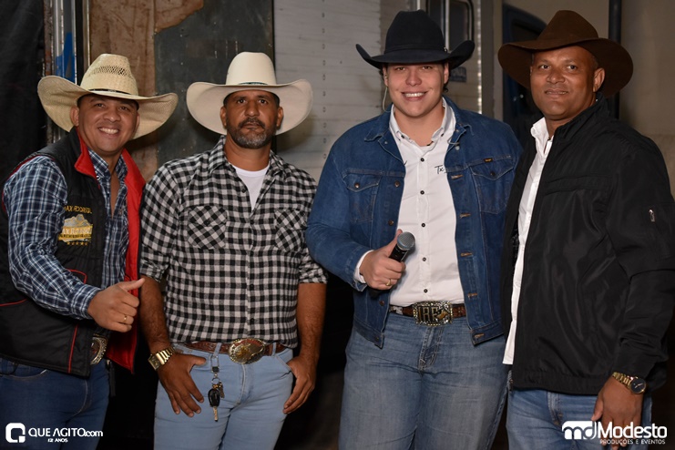 Gabriel Gava, Paulo Henrique e Carlos Aguiar animam a 2ª noite da Cavalgada de Periquito Rodeio Show 40