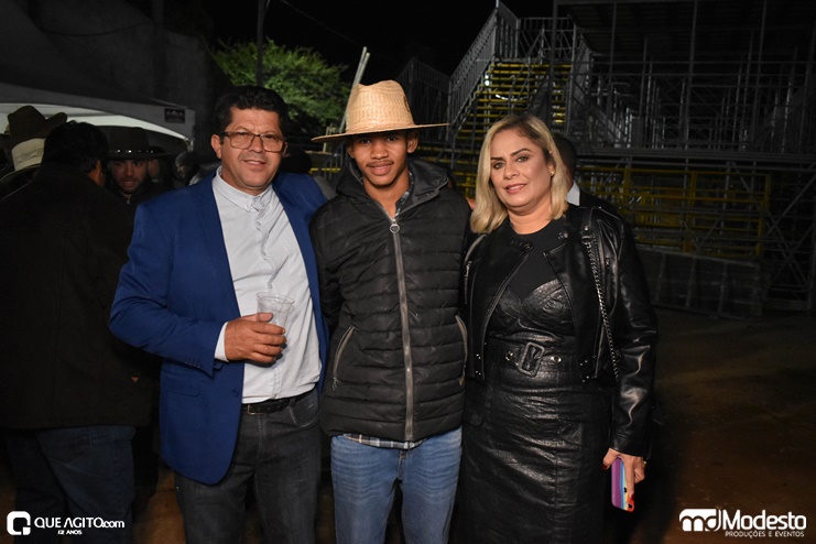 Gabriel Gava, Paulo Henrique e Carlos Aguiar animam a 2ª noite da Cavalgada de Periquito Rodeio Show 230