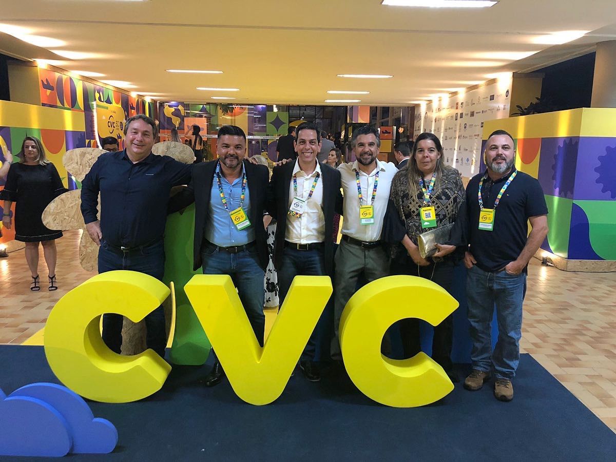 Porto Seguro Para o Mundo apresenta volta do São João na Convenção de Vendas CVC 5