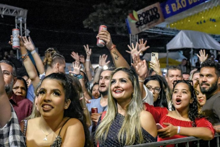 MAIS UMA NOITE DE SÃO JOÃO, NA PASSARELA DA CULTURA: ROMANTISMO E MUITO FORRÓ! 43
