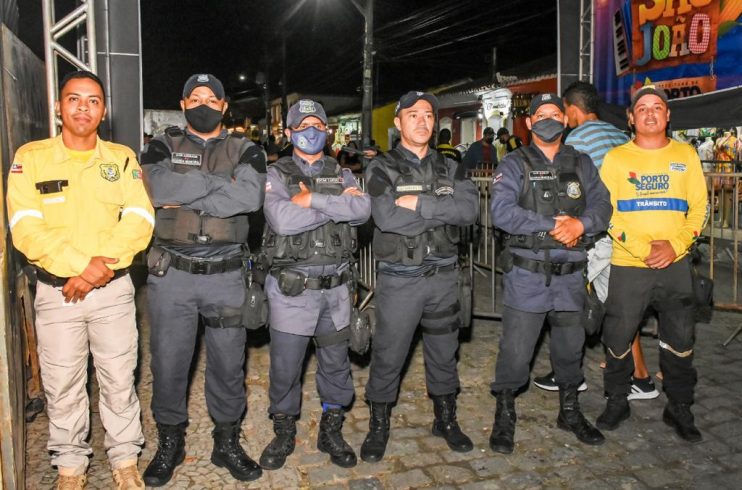 MAIS UMA NOITE DE SÃO JOÃO, NA PASSARELA DA CULTURA: ROMANTISMO E MUITO FORRÓ! 25