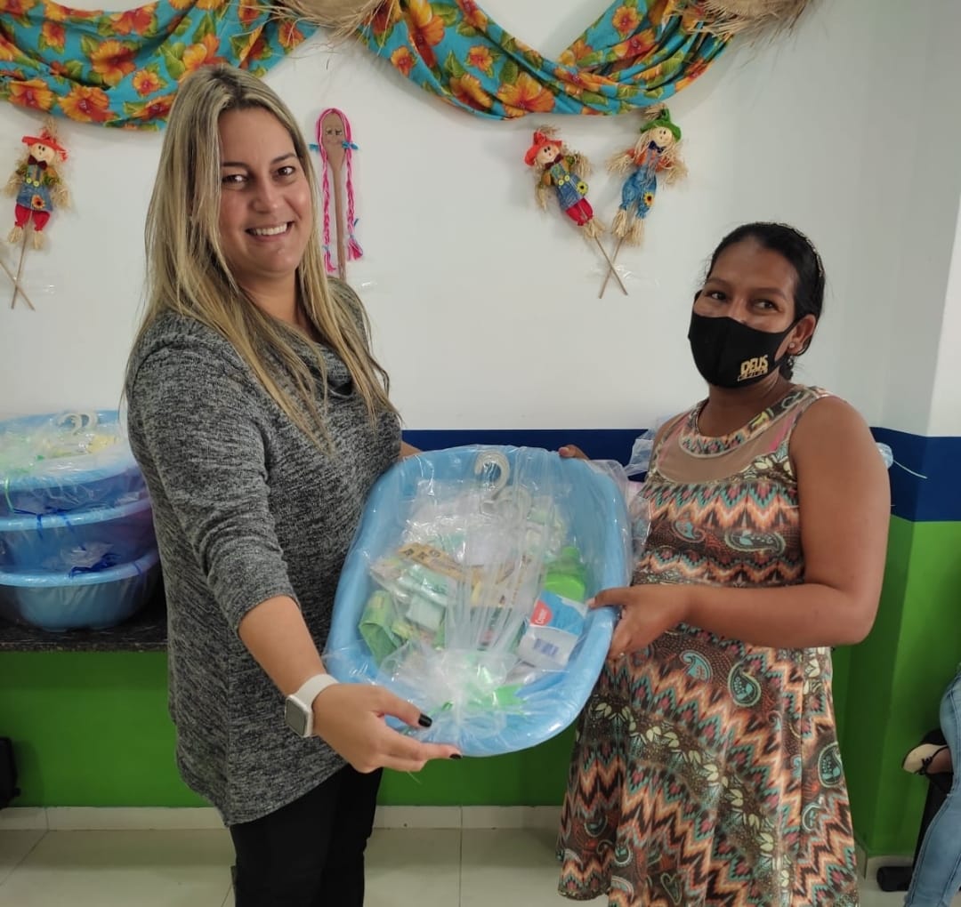 Secretaria de Assistência Social promove entrega de kits de enxoval para gestantes 81