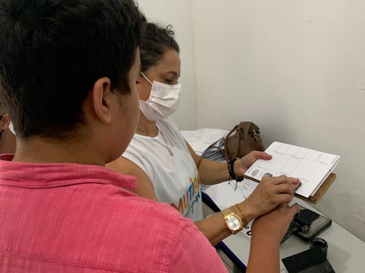 Guaratinga volta a ter serviço de emissão de carteira de identidade pela Prefeitura Guaratinga volta a ter serviço de emissão de carteira de identidade pela Prefeitura 4