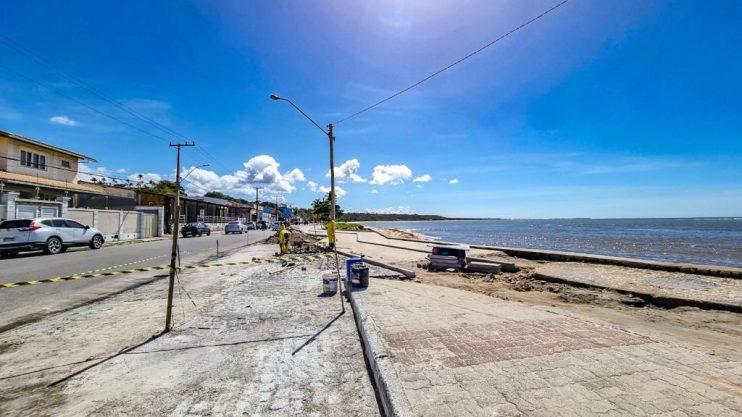 Revitalização beneficia calçadão da Avenida do Descobrimento 10