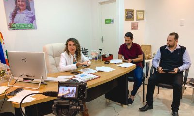 "Live com Cordélia" aborda benefícios para a educação e riscos da greve dos professores 53