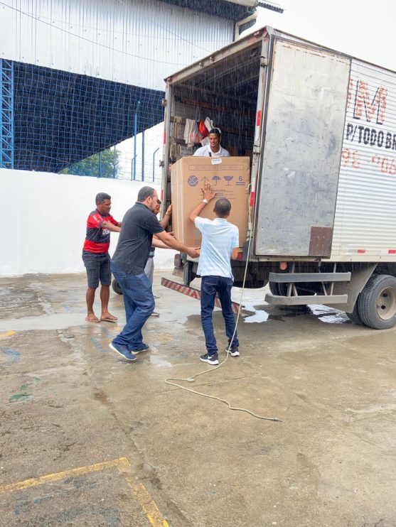 WhatsApp Image 2022-07-23 at 12.20.02 (1) Novos tempos para a educação. Prefeito Luizinho entrega equipamentos novos e modernos para as escolas municipais 17