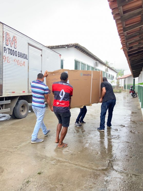 WhatsApp Image 2022-07-23 at 12.20.03 (3) Novos tempos para a educação. Prefeito Luizinho entrega equipamentos novos e modernos para as escolas municipais 13