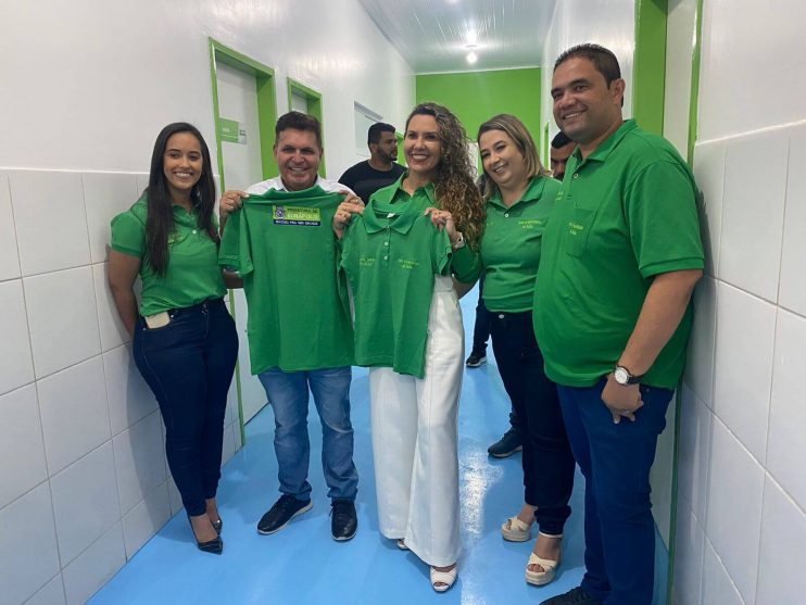 Prefeita Cordelia Torres inaugura moderno Centro de Especialidades em Saúde em Eunápolis 43