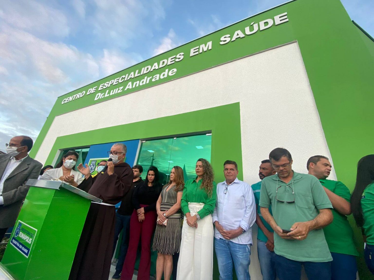 Prefeita Cordelia Torres inaugura moderno Centro de Especialidades em Saúde em Eunápolis 4