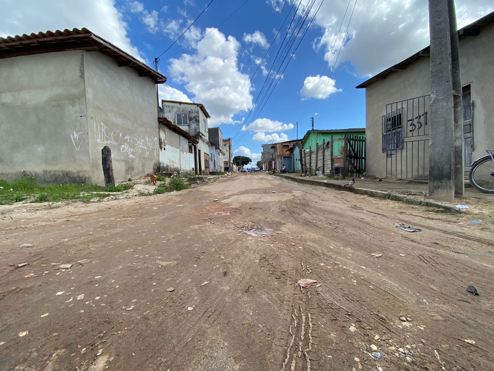 Prefeita Cordélia Torres visita obras de saúde e infraestrutura no bairro Pequi 8