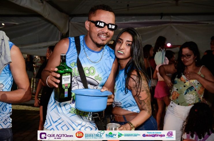 De cima do trio elétrico, Katrina e Jarley Rosa puxam multidão no tradicional arrastão 101