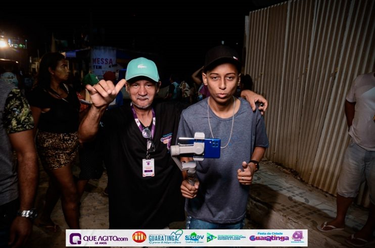 De cima do trio elétrico, Katrina e Jarley Rosa puxam multidão no tradicional arrastão 149