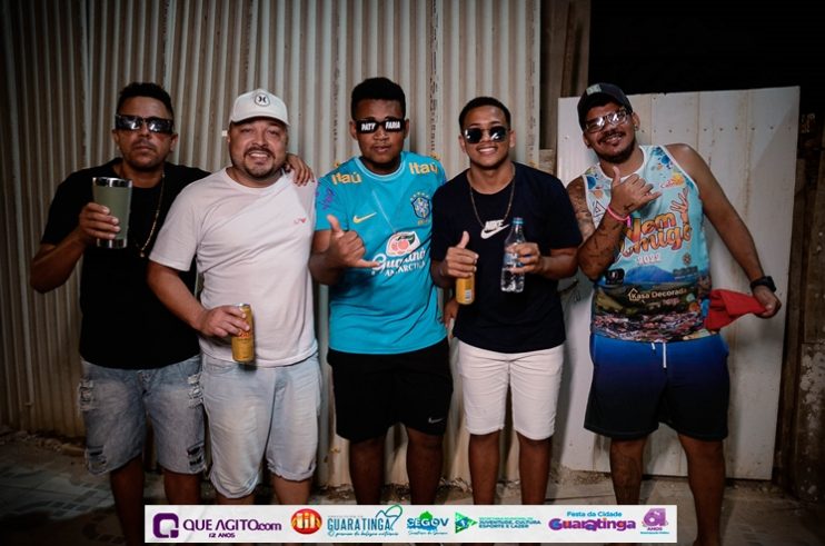 De cima do trio elétrico, Katrina e Jarley Rosa puxam multidão no tradicional arrastão 151