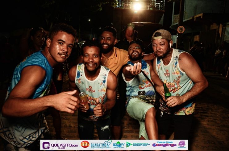 De cima do trio elétrico, Katrina e Jarley Rosa puxam multidão no tradicional arrastão 164