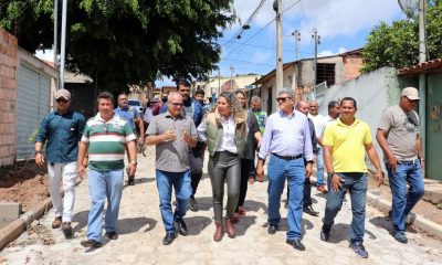 Prefeita Cordélia Torres visita obras e dá ordem para novos serviços de infraestrutura 56