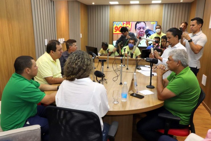 Cordélia Torres recepciona Elmar Nascimento e Robinho para visita a equipamentos de saúde 13