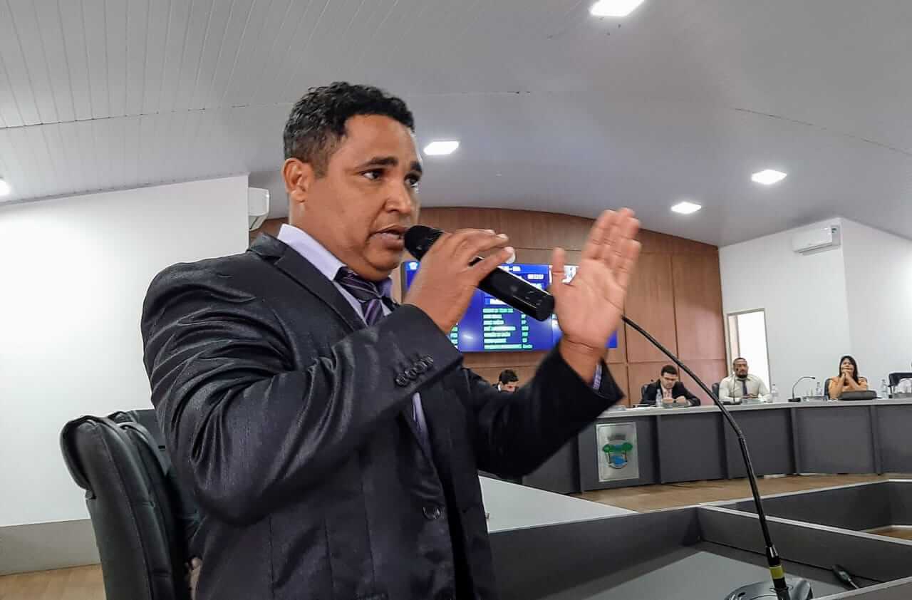 Vereadores rejeitam indicação que pede regulamentação do transporte por aplicativo em Eunápolis 6