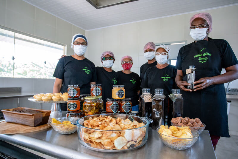 Produção de grupos femininos fortalece renda de comunidades no Sul da Bahia 14