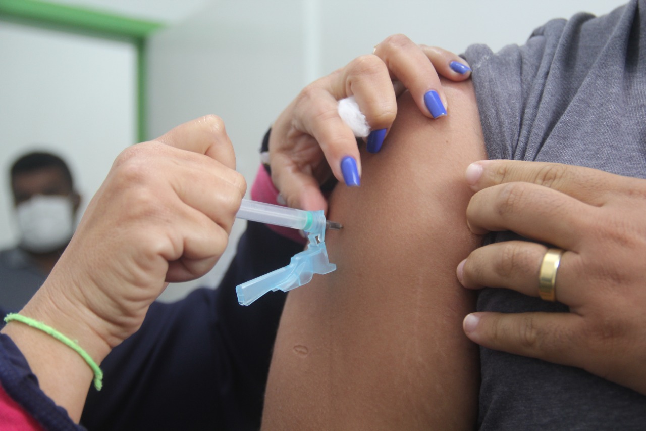 Dia de intensificação de vacinação é sucesso de público com quase 2 mil pessoas imunizadas 18