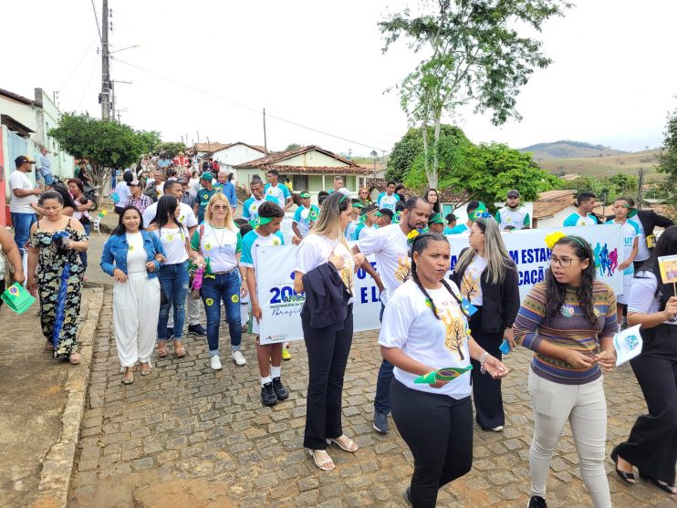 Governo Municipal celebra 7 de Setembro com atos cívicos em Itagimirim e União Baiana; confira as fotos 67