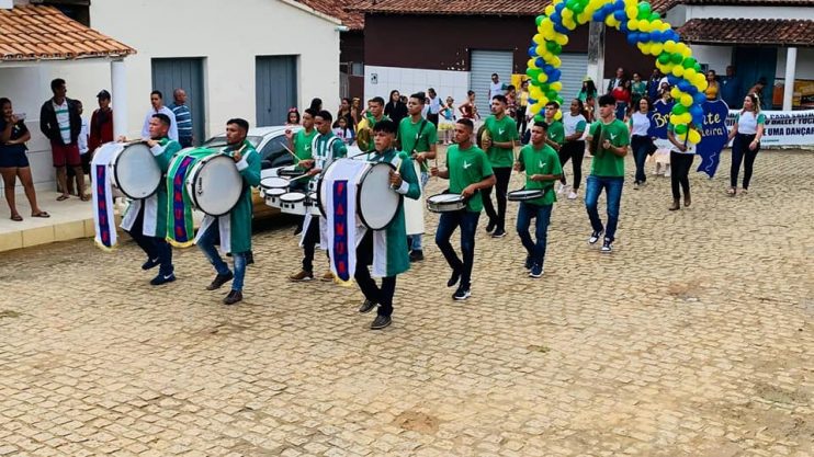 Governo Municipal celebra 7 de Setembro com atos cívicos em Itagimirim e União Baiana; confira as fotos 115