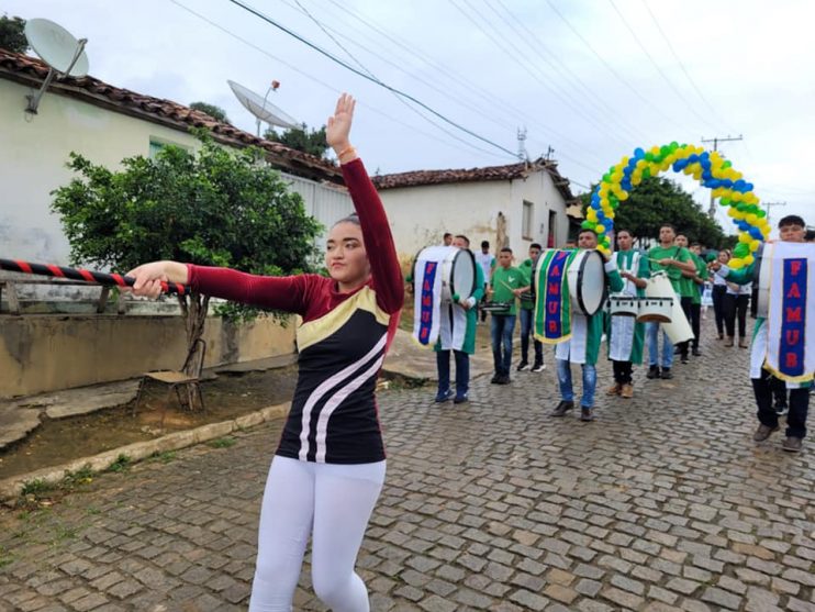 Governo Municipal celebra 7 de Setembro com atos cívicos em Itagimirim e União Baiana; confira as fotos 116