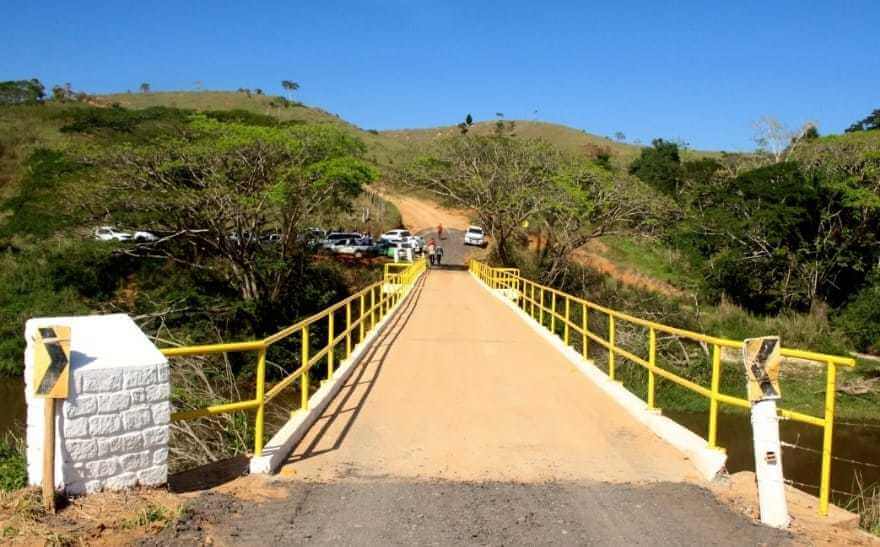 Prefeita Cordélia Torres entrega importantes obras na zona rural de Eunápolis 7