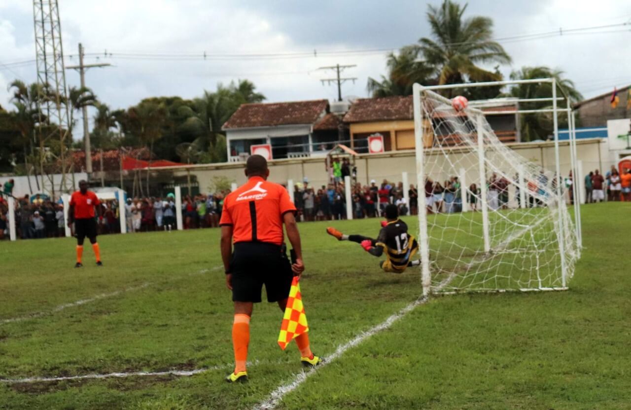 Apesar de jogo difícil, seleção de Eunápolis avança no Campeonato Intermunicipal de Futebol 29