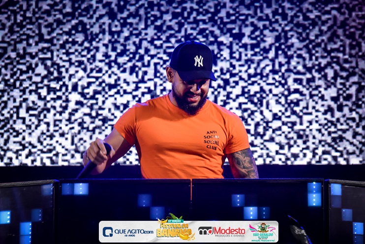 _DSC0515 Eduardo Costa é destaque na segunda noite do Festival da Banana em São Geraldo da Piedade-MG 230