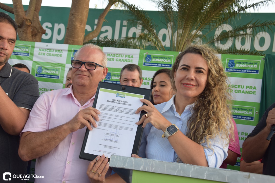 Prefeita Cordélia Torres assina ordem de serviço para requalificação do Centro de Especialidades Odontológicas 11