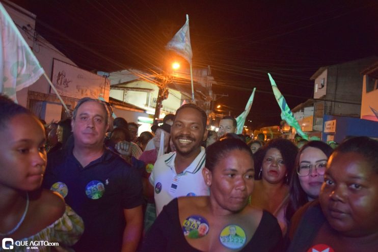 Multidão lota ruas de Itagimirim em caminhada e encontrão com Vitor Azevedo 235