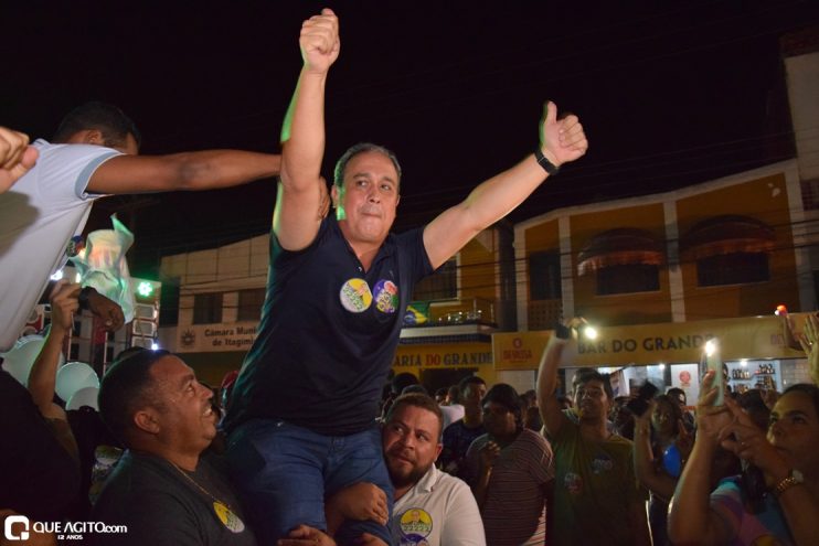 Multidão lota ruas de Itagimirim em caminhada e encontrão com Vitor Azevedo 251