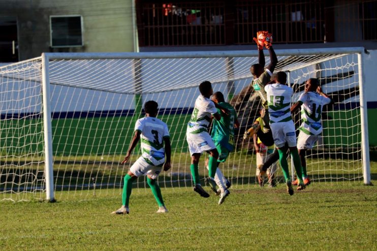 WhatsApp Image 2022-09-05 at 14.14.31 Prefeita Cordélia Torres prestigia final do Campeonato Feminino de Futebol no Estádio Araujão 19