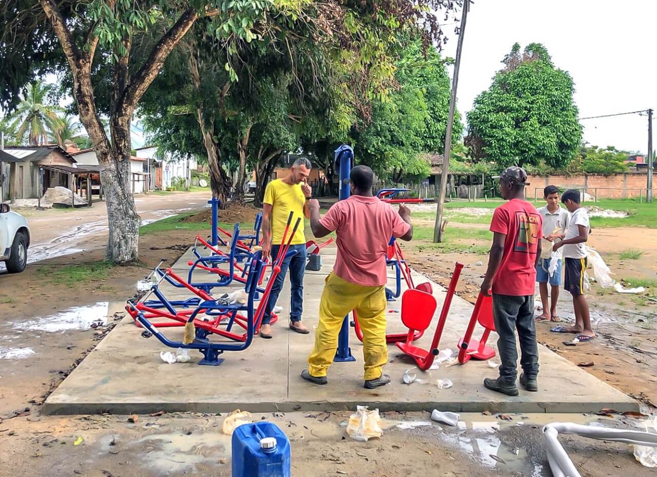 Coqueiro Alto ganha academia ao ar livre 6