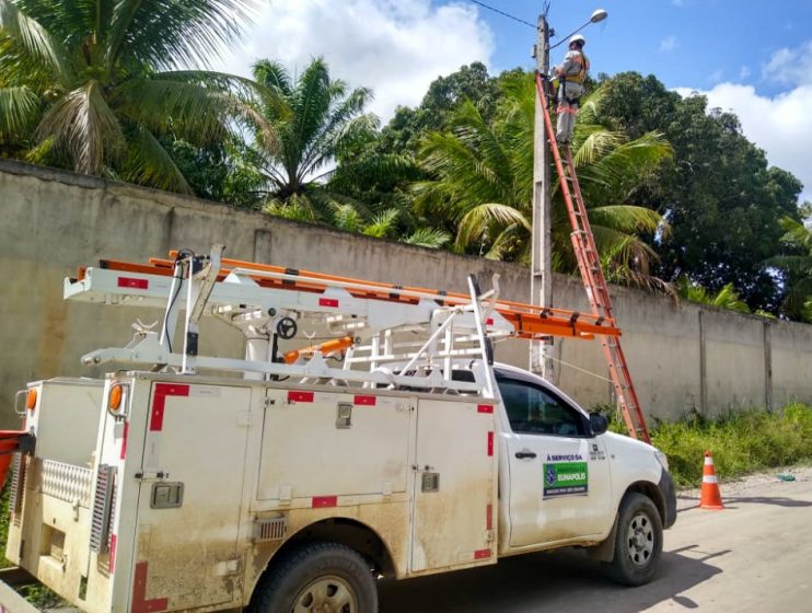 Projeto de ampliação de iluminação pública beneficia 100% do bairro Sapucaeira 11