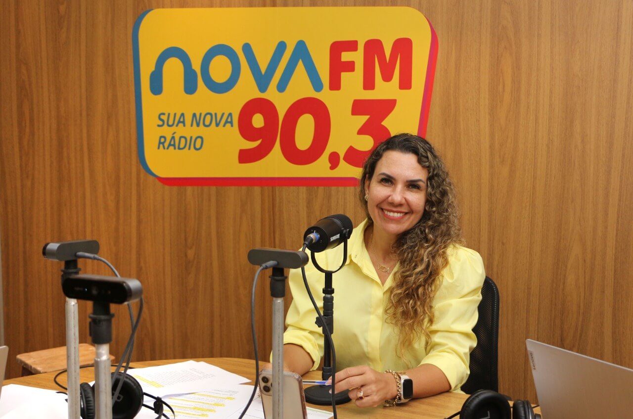 Prefeita Cordelia concede entrevista a emissora de rádio e fala dos avanços da sua gestão 24