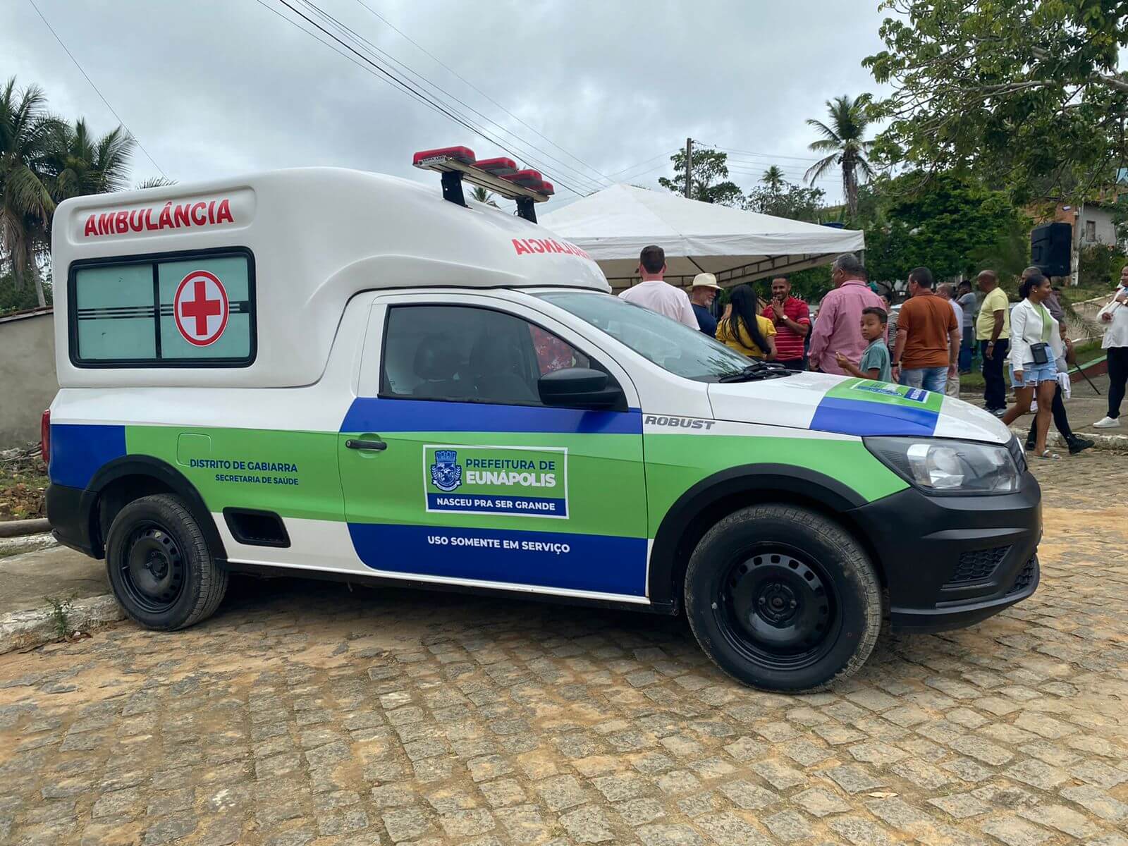 Prefeita Cordélia Torres entrega ambulância e anuncia outras melhorias para população de Gabiarra 22