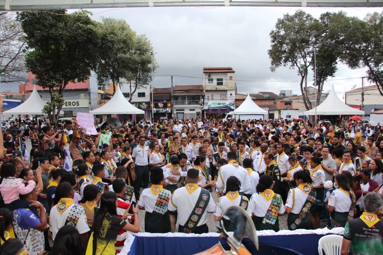 Prefeita Cordélia Torres prestigia etapa final da Copa do Descobrimento de Motocross em Eunápolis 14