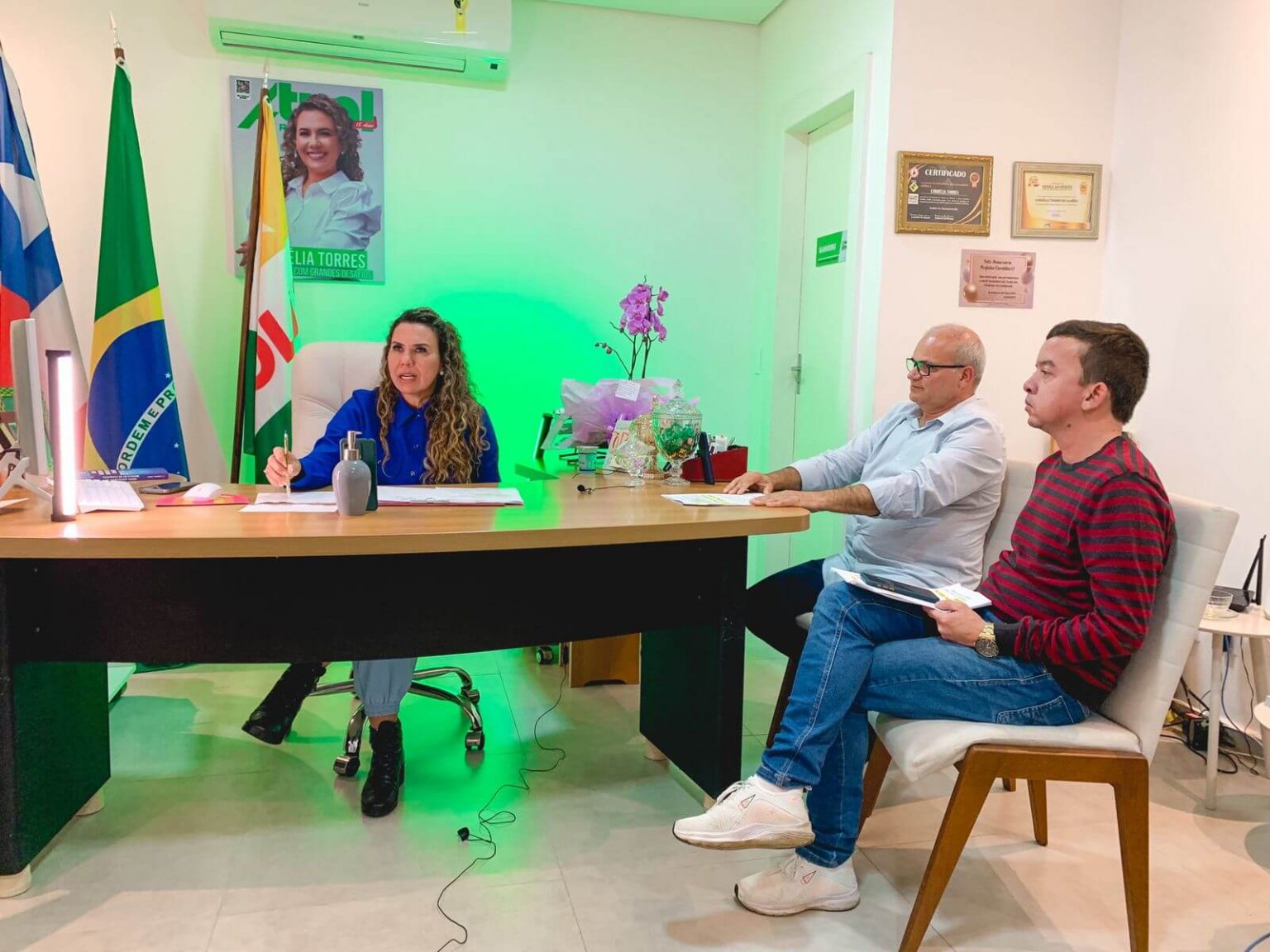 “Live com Cordélia” anuncia serviços de infraestrutura que serão implantados em Eunápolis 10